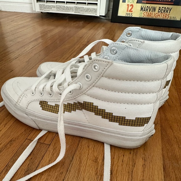 Vans x Nintendo SUPER Limited Edition Sk8-Hi Sneakers - Picture 3 of 9